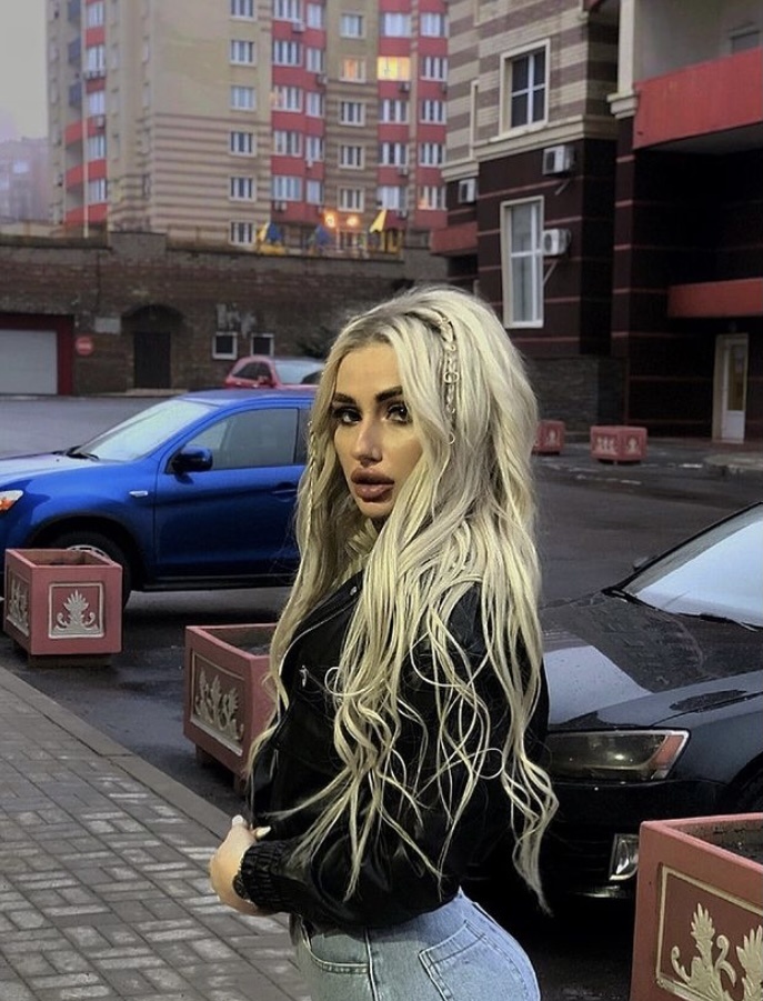 🎥 Алиса привлекальеная девушка из Щекино цена от 6000 руб