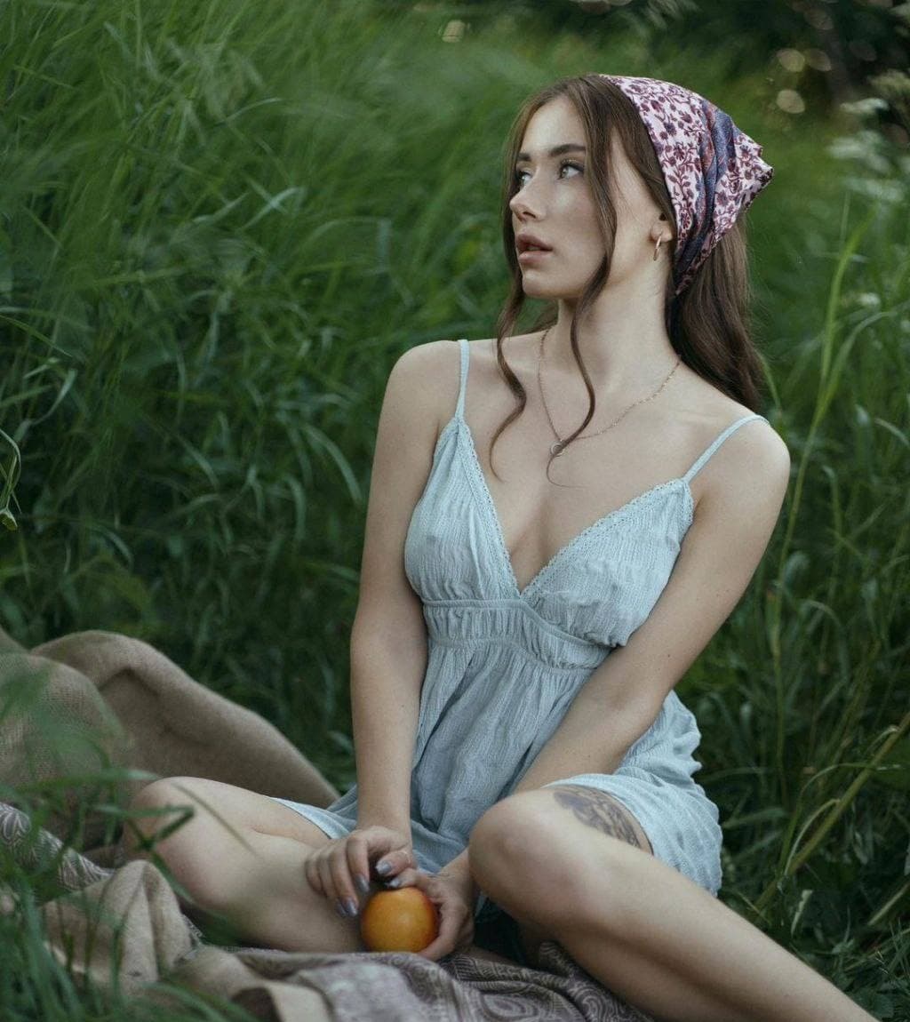 Ланочка привлекательная девушка из Щекино цена от 3000 руб