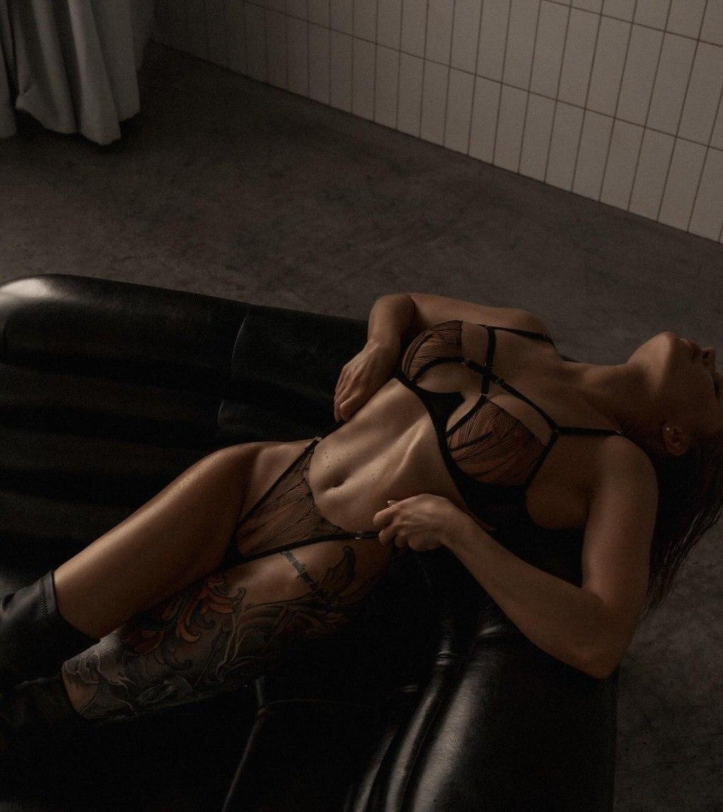 Эльвира привлекальеная девушка из Щекино цена от 6000 руб