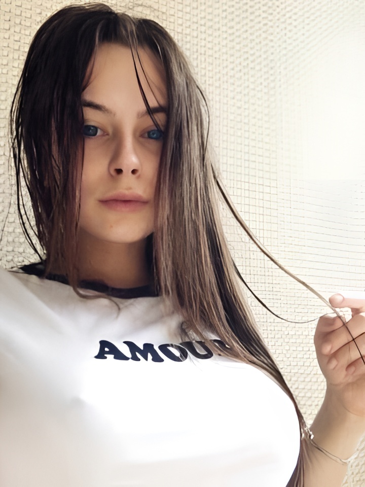 Индивидуалка Рада, доступна для личного знакомства от 10000 руб