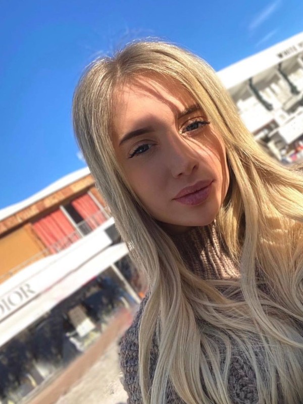 Дарья привлекательная девушка из Щекино цена от 3000 руб